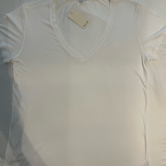 Splendid White V-Neck Short Sleeve Tee - Picture 1 of 6